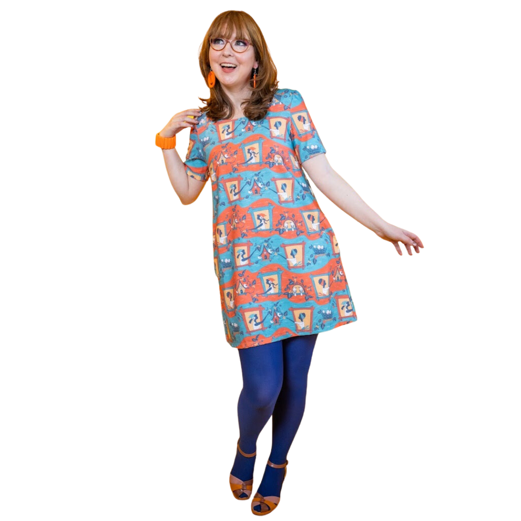 Brownstone Betties Tunic in Red and Blue Tunic La Vie Bien Brownstone Betties Tunic in Red and Blue