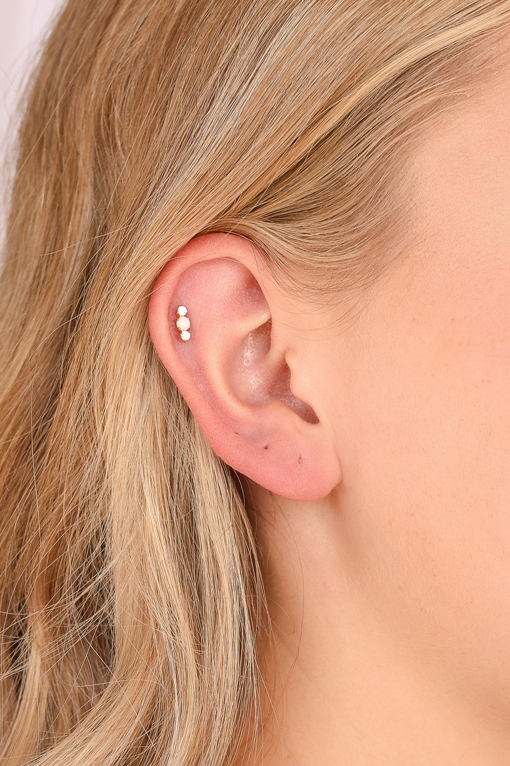 Callie Flat Back Stud leave in La Vie Bien Callie Flat Back Stud