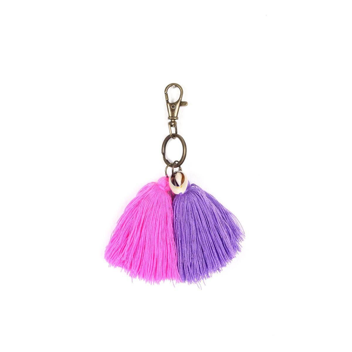 Campana Shell Tassel Zipper Pull | Handmade Keychain from Thailand Zipper Pulls La Vie Bien Campana Shell Tassel Zipper Pull | Handmade Keychain from Thailand
