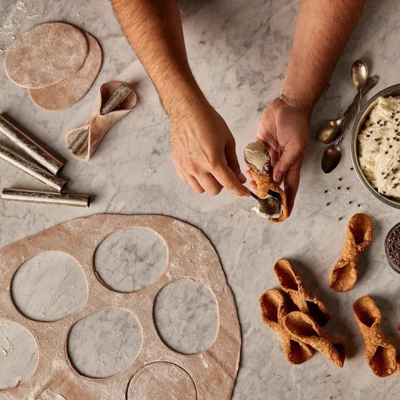 Cannoli Crisps & Cream Kit by Di Bruno Bros.