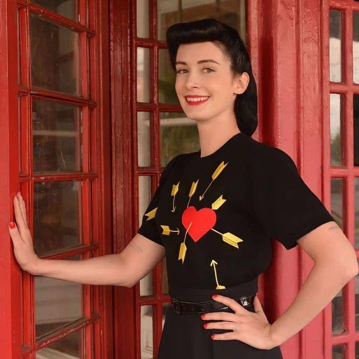 Carefree Black Sweater with Heart and Arrows Illustration [Available in S - L]