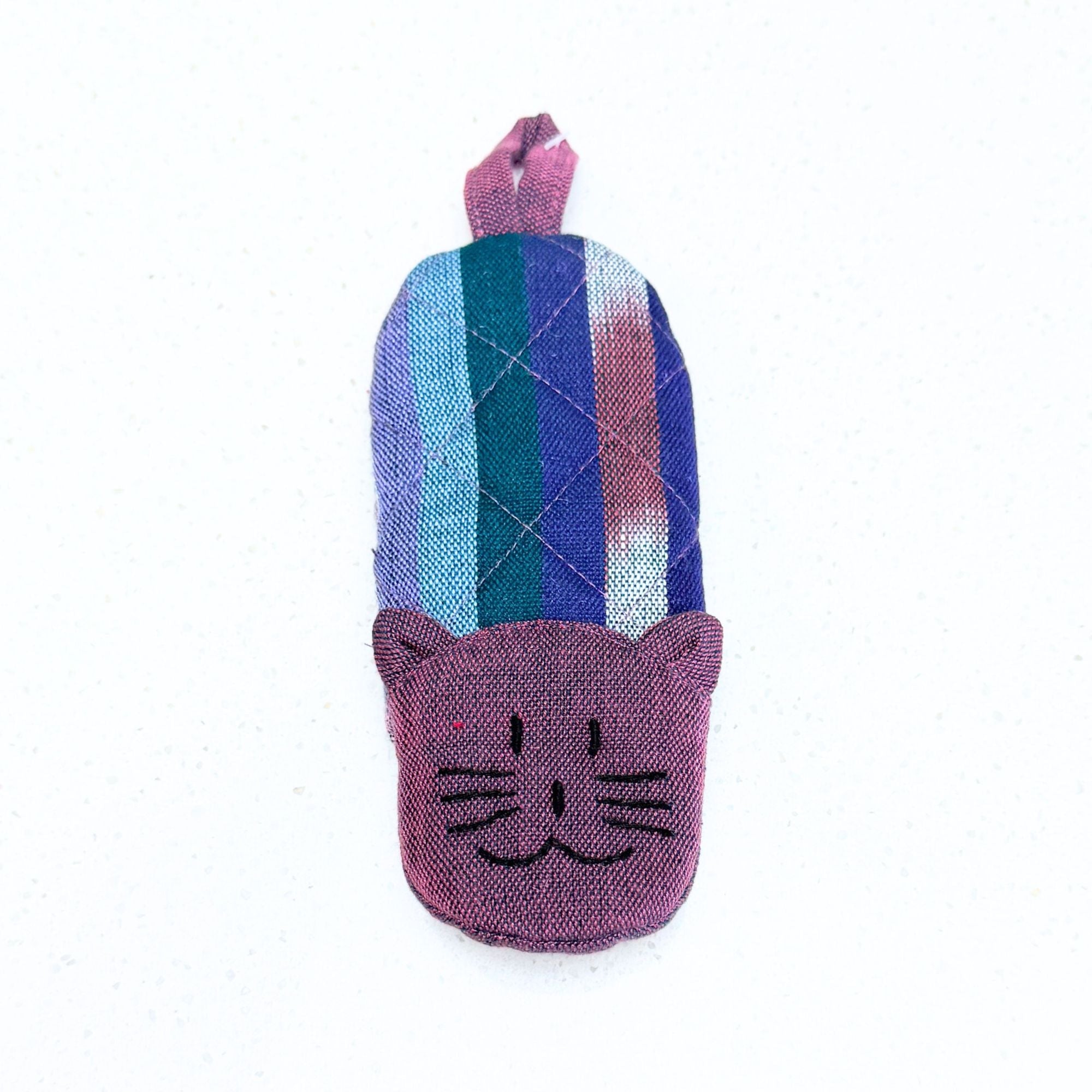 Cat Skillet Handle Holder Kitchen - Linens La Vie Bien Cat Skillet Handle Holder