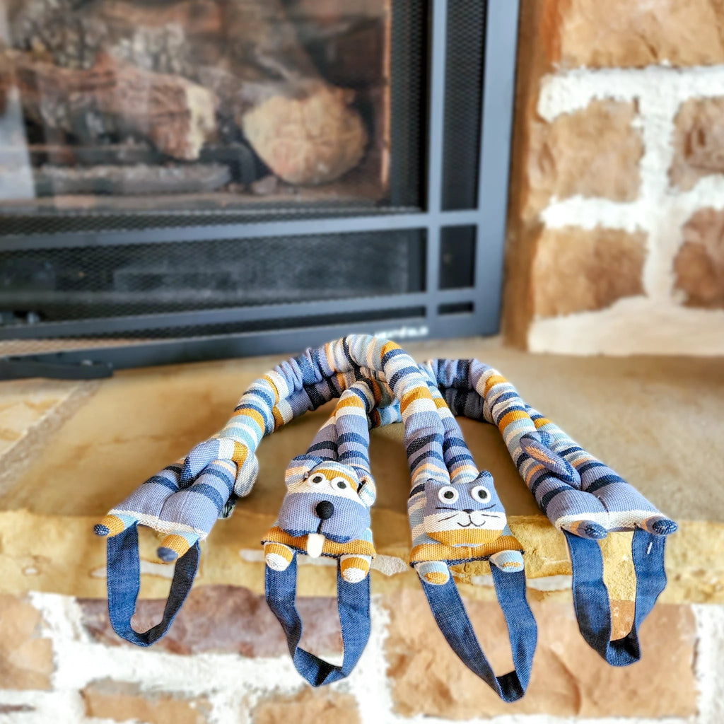 Weighted Cat Neck Wrap by Upavim Crafts