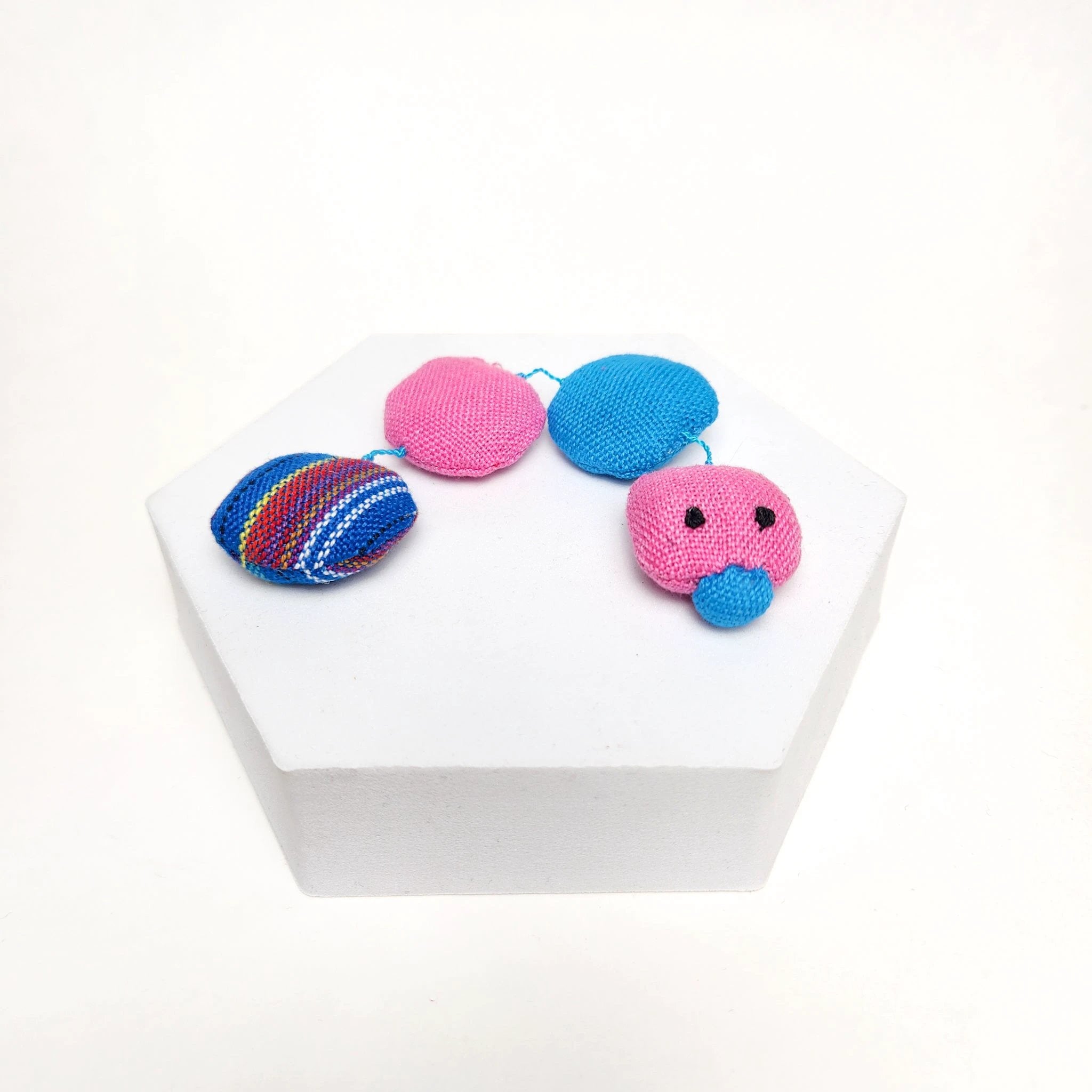 Organic Catnip Caterpillar Cat Toy by Upavim Crafts