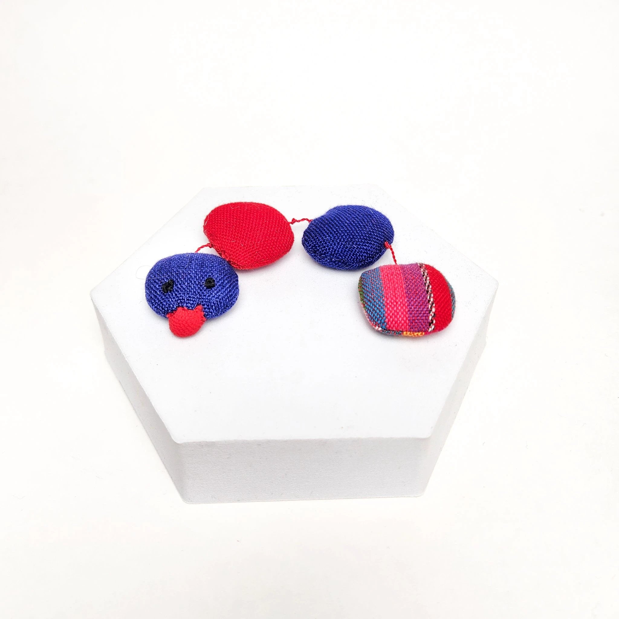 Organic Catnip Caterpillar Cat Toy by Upavim Crafts