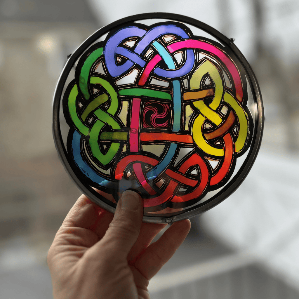 Celtic Eternal Knot Stained Glass Gifts La Vie Bien Celtic Eternal Knot Stained Glass