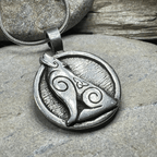 Celtic Howling Wolf Pewter Necklace with Trinity Knot Pendant La Vie Bien Celtic Howling Wolf Pewter Necklace with Trinity Knot
