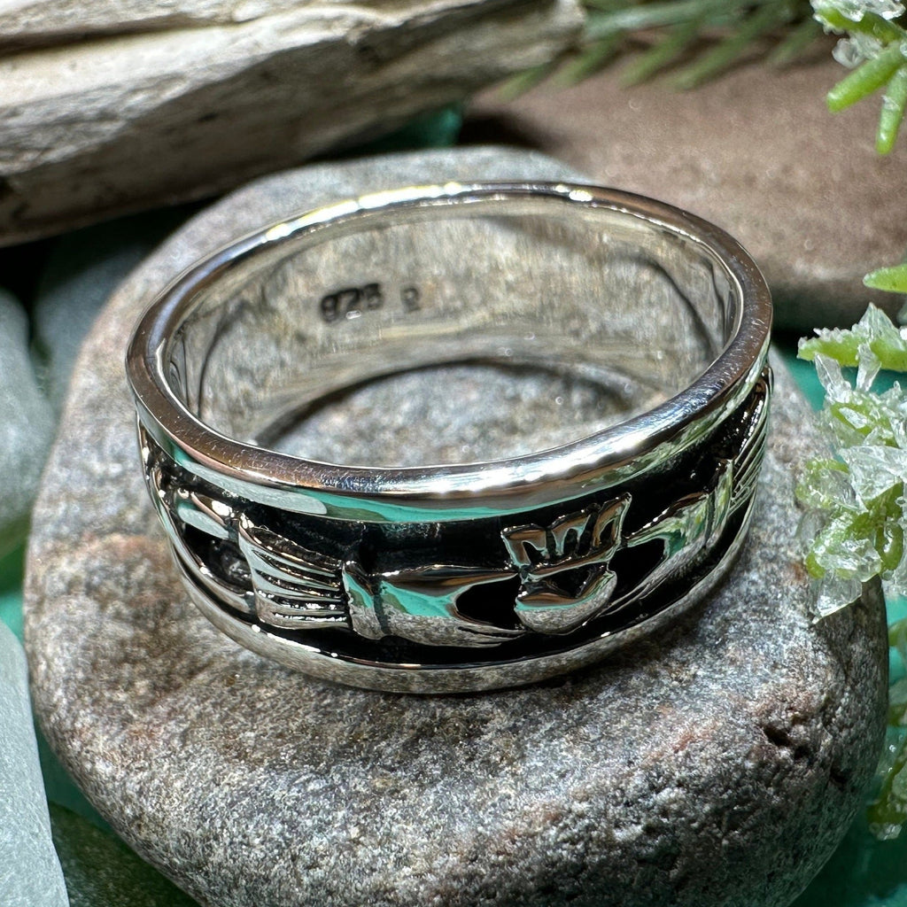 Celtic Irish Claddagh Band Ring in Sterling Silver Ring La Vie Bien Celtic Irish Claddagh Band Ring in Sterling Silver