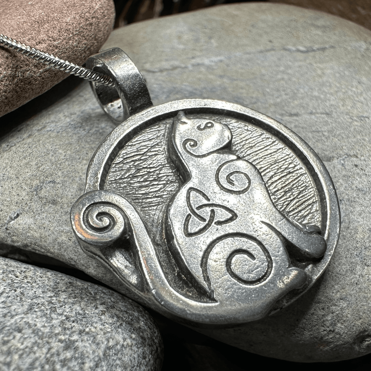 Celtic Spiral Cat Pewter Necklace Pendant La Vie Bien Celtic Spiral Cat Pewter Necklace