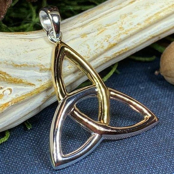 Celtic Trinity Knot Necklace Pendant La Vie Bien Celtic Trinity Knot Necklace