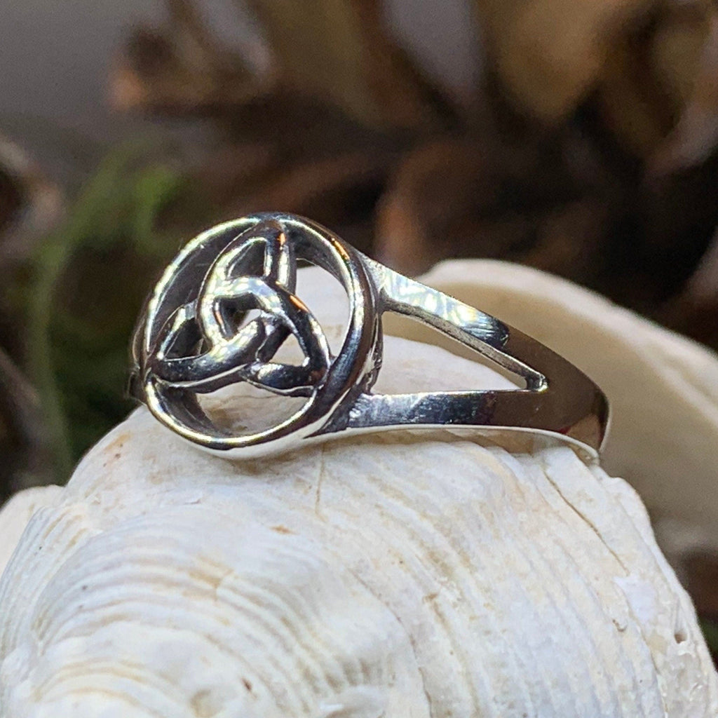 Celtic Trinity Knot Ring Ring La Vie Bien Celtic Trinity Knot Ring