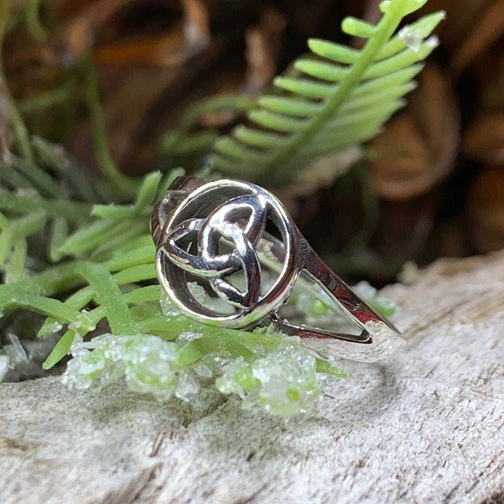 Celtic Trinity Knot Ring Ring La Vie Bien Celtic Trinity Knot Ring
