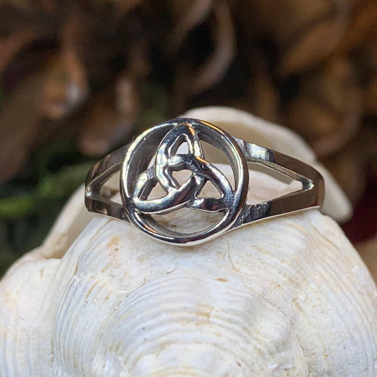Celtic Trinity Knot Ring Ring La Vie Bien Celtic Trinity Knot Ring