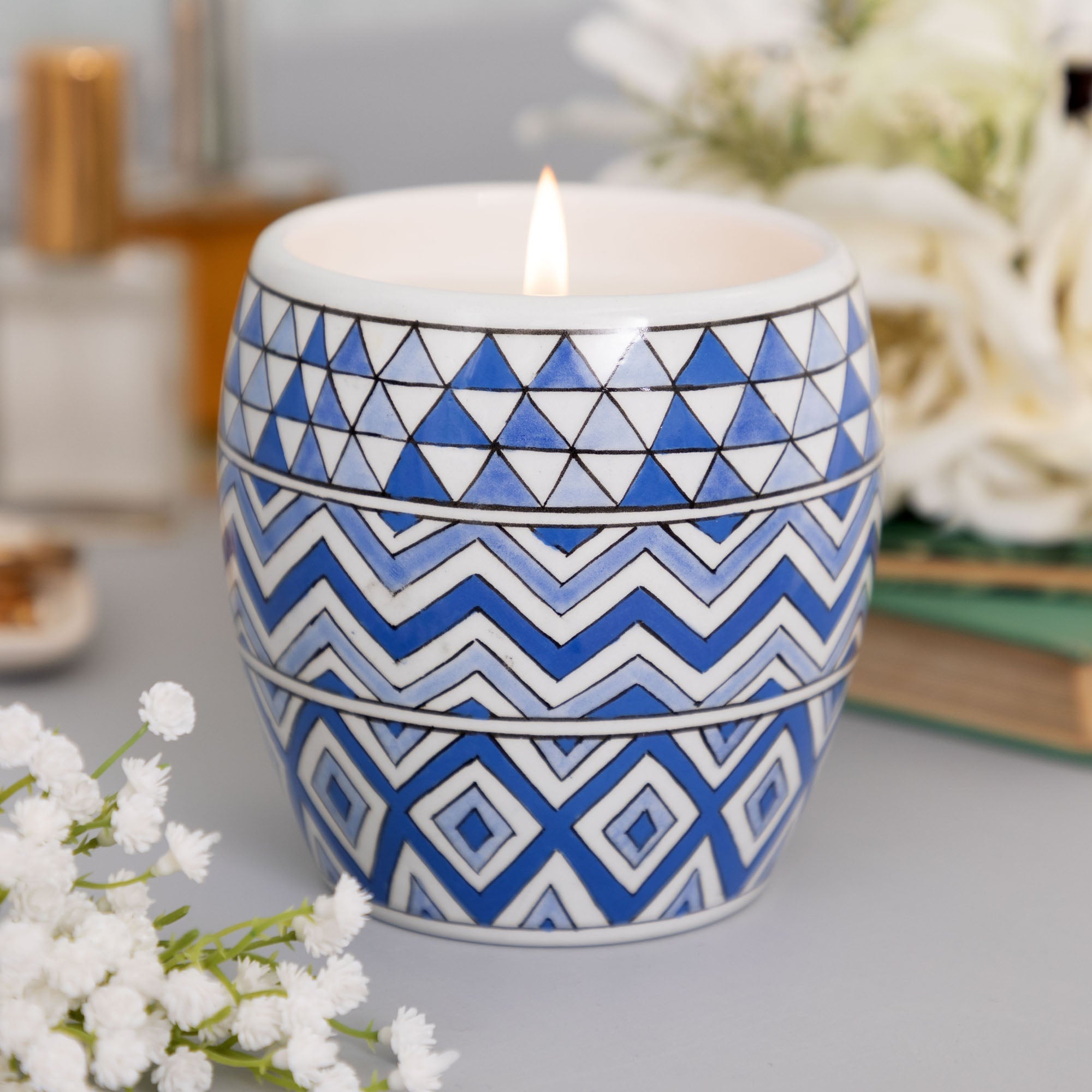 Ceramic Artisan Hand-Poured Candle Decorative Home Accent La Vie Bien Ceramic Artisan Hand-Poured Candle