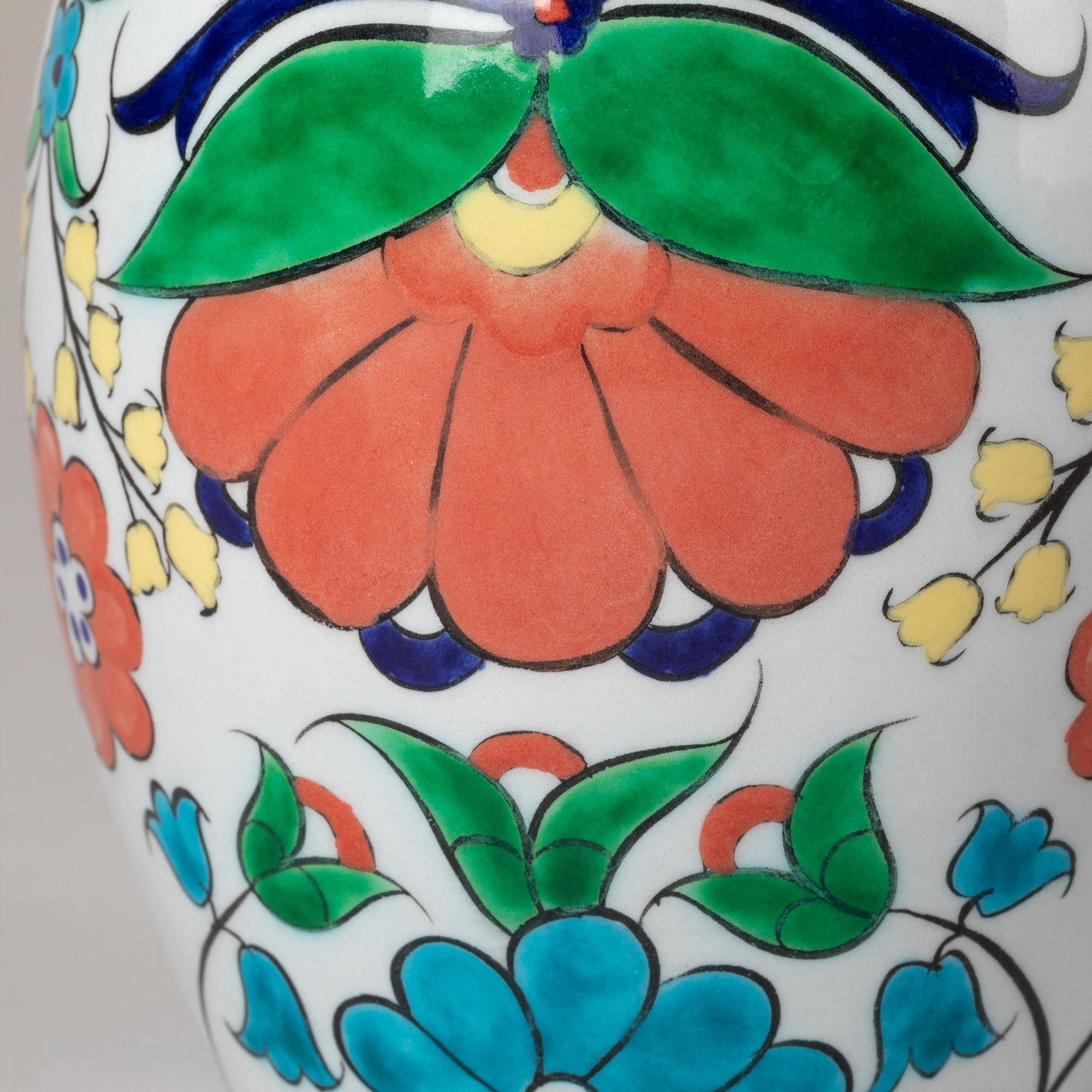 Ceramic Artisan Hand-Poured Candle Decorative Home Accent La Vie Bien Ceramic Artisan Hand-Poured Candle