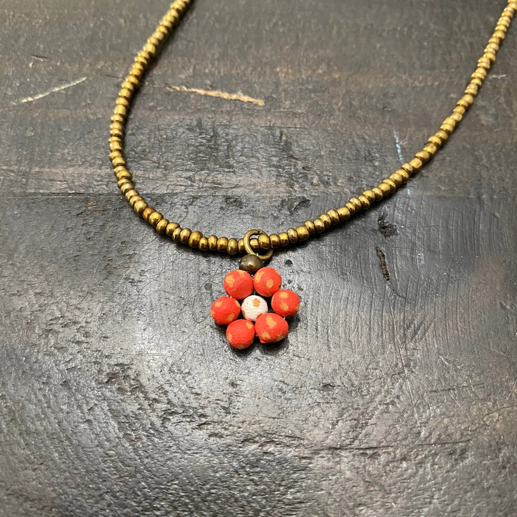 Ceramic Daisy Necklace Necklace La Vie Bien Ceramic Daisy Necklace