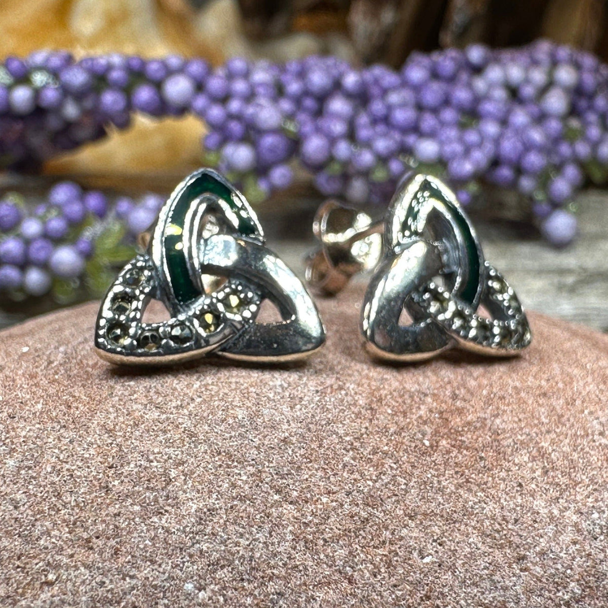 Chana Trinity Knot Post Earrings Post Earrings La Vie Bien Chana Trinity Knot Post Earrings