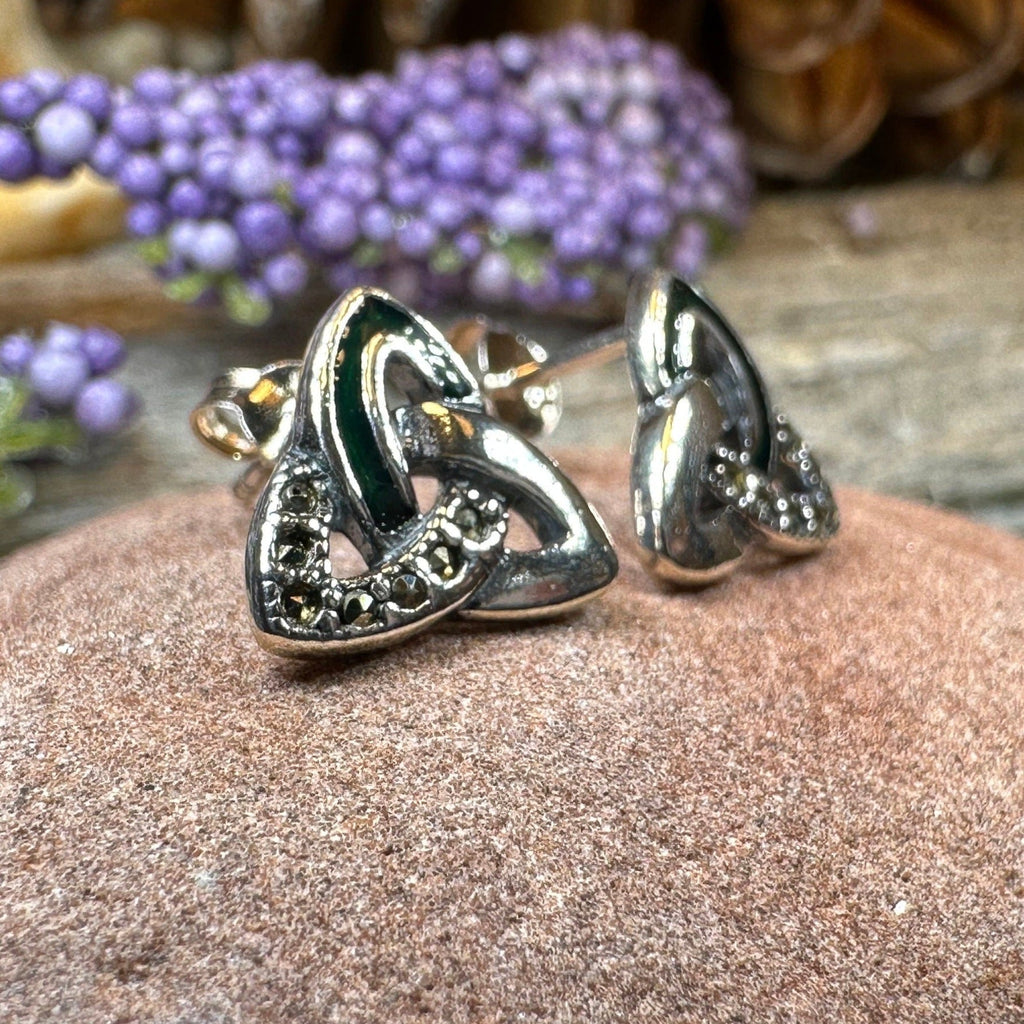 Chana Trinity Knot Post Earrings Post Earrings La Vie Bien Chana Trinity Knot Post Earrings