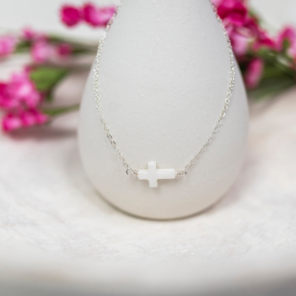 Charity necklace Necklaces La Vie Bien Charity necklace