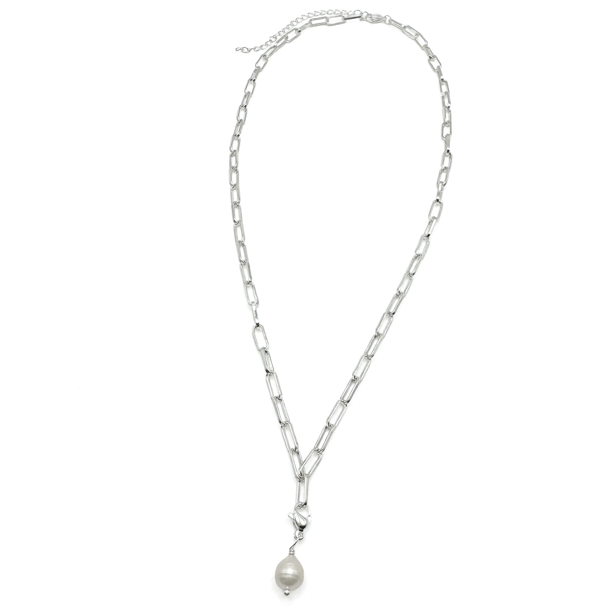 Charming silver necklace Necklaces La Vie Bien Charming silver necklace