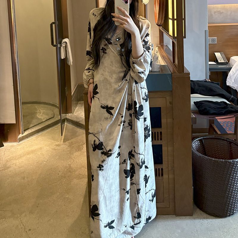 Chinese Style Jacquard & Print Maxi Wrap Dress(MS424) La Vie Bien Chinese Style Jacquard & Print Maxi Wrap Dress(MS424)