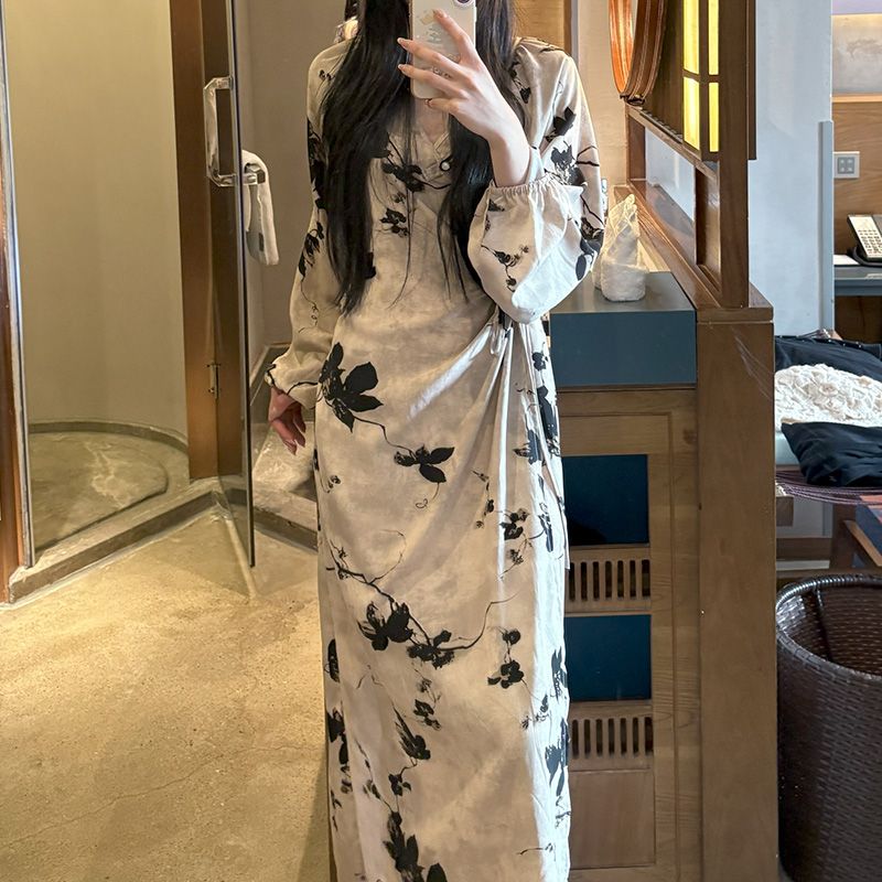 Chinese Style Jacquard & Print Maxi Wrap Dress(MS424) La Vie Bien Chinese Style Jacquard & Print Maxi Wrap Dress(MS424)