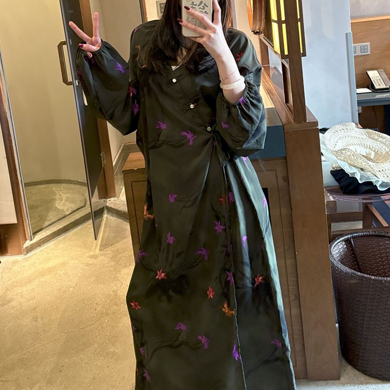 Chinese Style Jacquard & Print Maxi Wrap Dress(MS424) La Vie Bien Chinese Style Jacquard & Print Maxi Wrap Dress(MS424)
