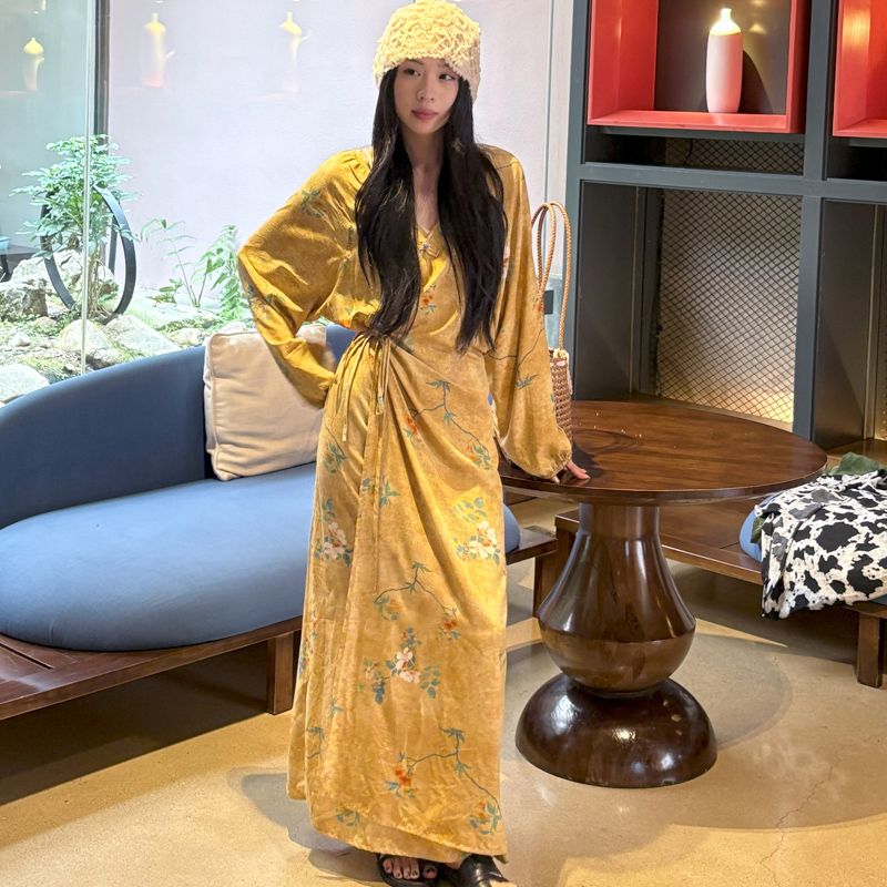 Chinese Style Jacquard & Print Maxi Wrap Dress(MS424) La Vie Bien Chinese Style Jacquard & Print Maxi Wrap Dress(MS424)