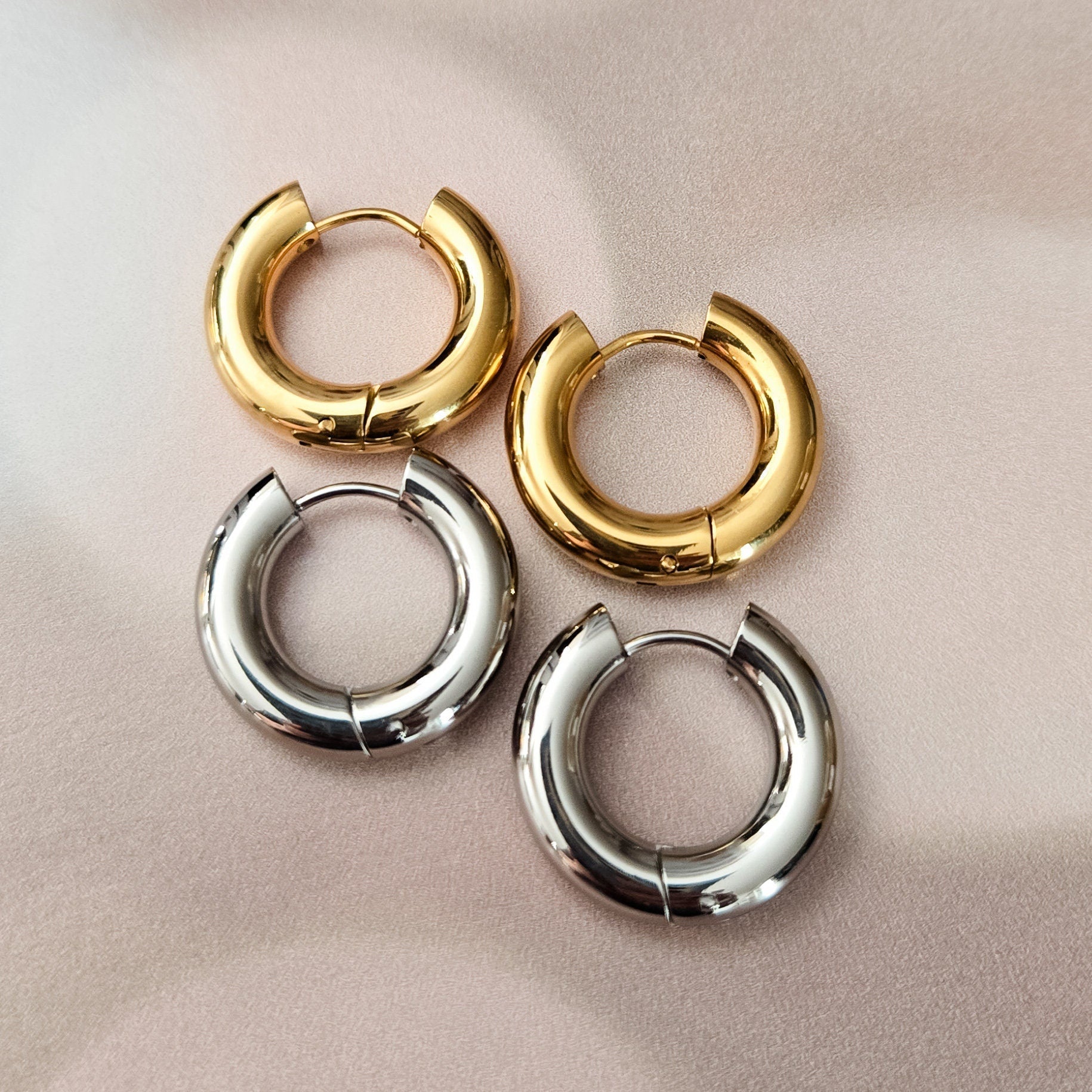 Chunky Huggies Hoop Earrings Earrings La Vie Bien Chunky Huggies Hoop Earrings