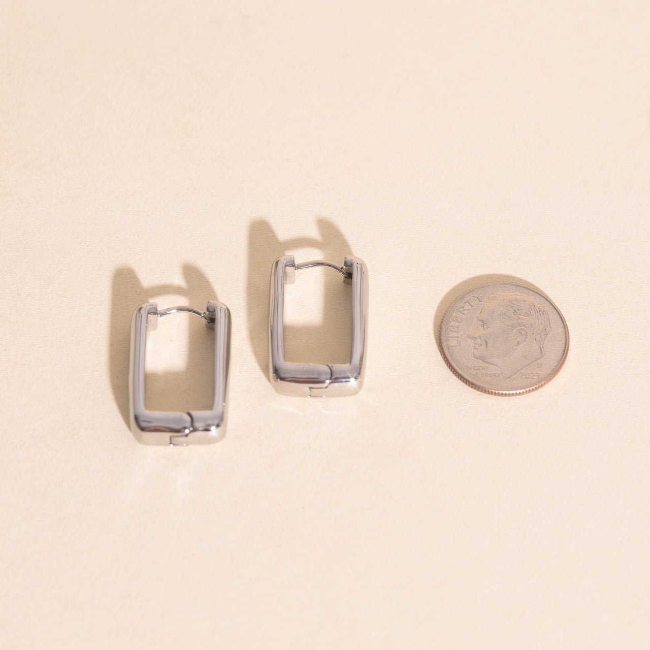 Chunky Rounded Rectangle Huggie Hoop Earrings Chunky Rounded Huggie Hoops La Vie Bien Chunky Rounded Rectangle Huggie Hoop Earrings