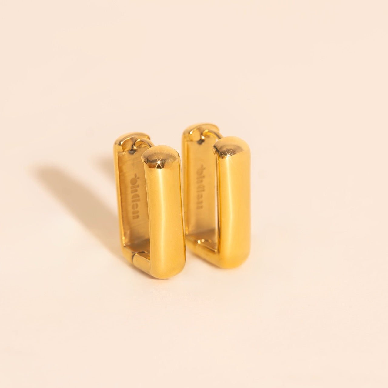 Chunky Rounded Rectangle Huggie Hoop Earrings Chunky Rounded Huggie Hoops La Vie Bien Chunky Rounded Rectangle Huggie Hoop Earrings