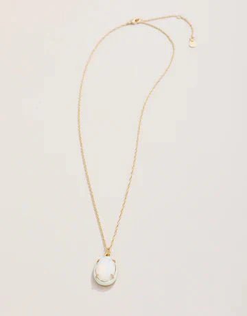 Clara Oval Necklace - 18" White Opal Necklace La Vie Bien Clara Oval Necklace - 18" White Opal