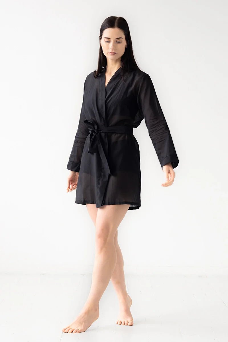 Classic Short Robe Cotton/Silk 33" ROBES La Vie Bien Classic Short Robe Cotton/Silk 33"