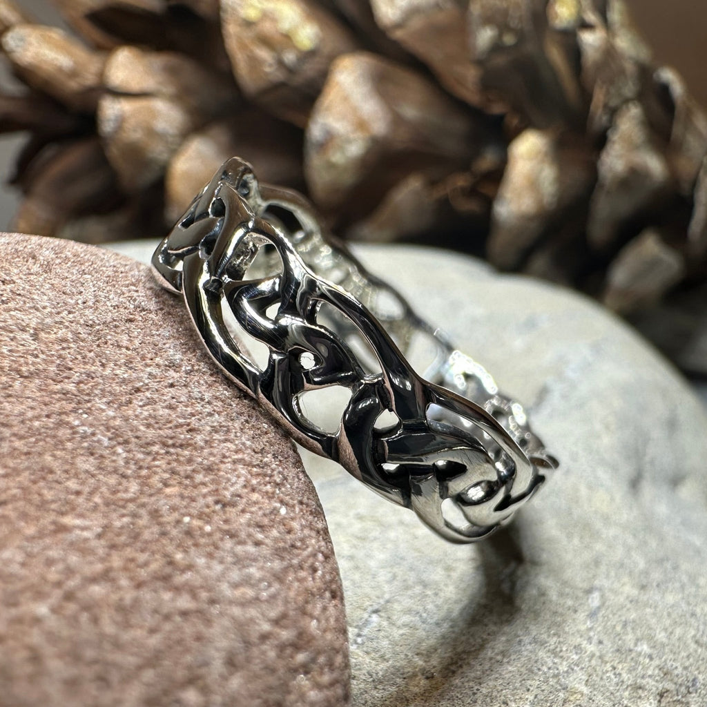 Classic Simplicity Celtic Knot Ring Ring La Vie Bien Classic Simplicity Celtic Knot Ring