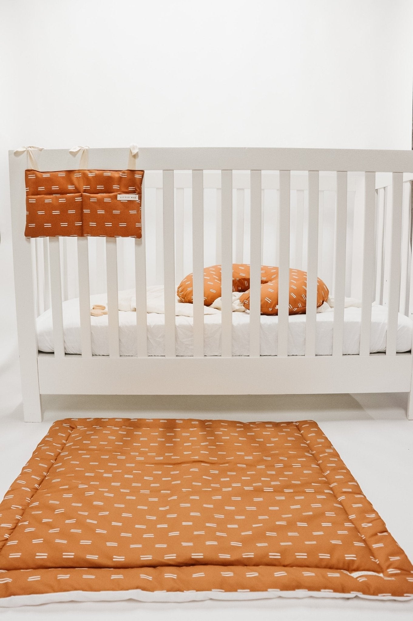 Clay Crib Organizer Baby Crib Storage La Vie Bien Clay Crib Organizer