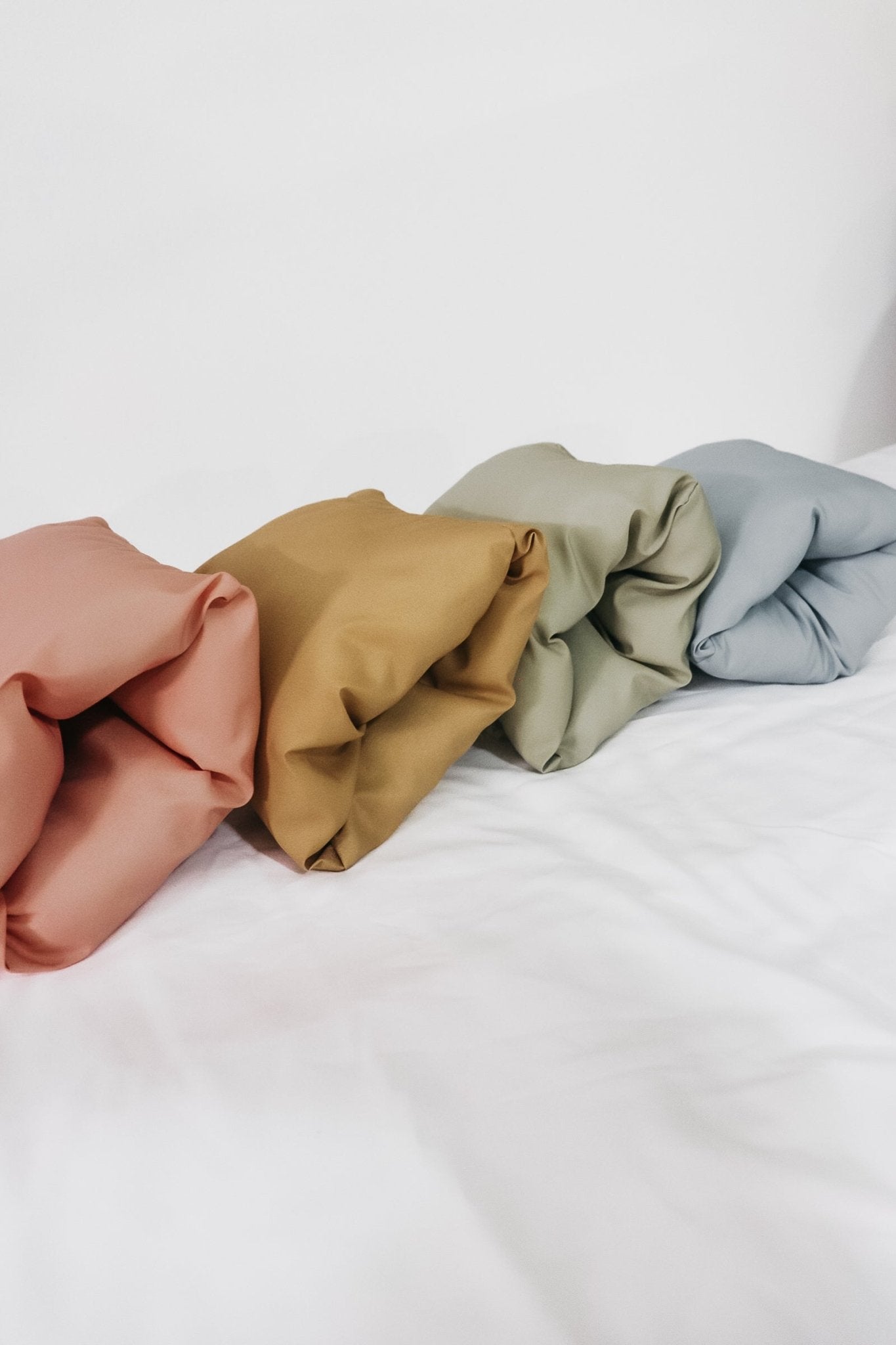 Clay Wipeable Cradle Arm Pillow La Vie Bien Clay Wipeable Cradle Arm Pillow