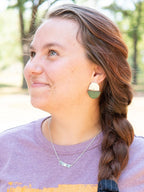 Clear Horizon Studs