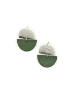 Clear Horizon Studs