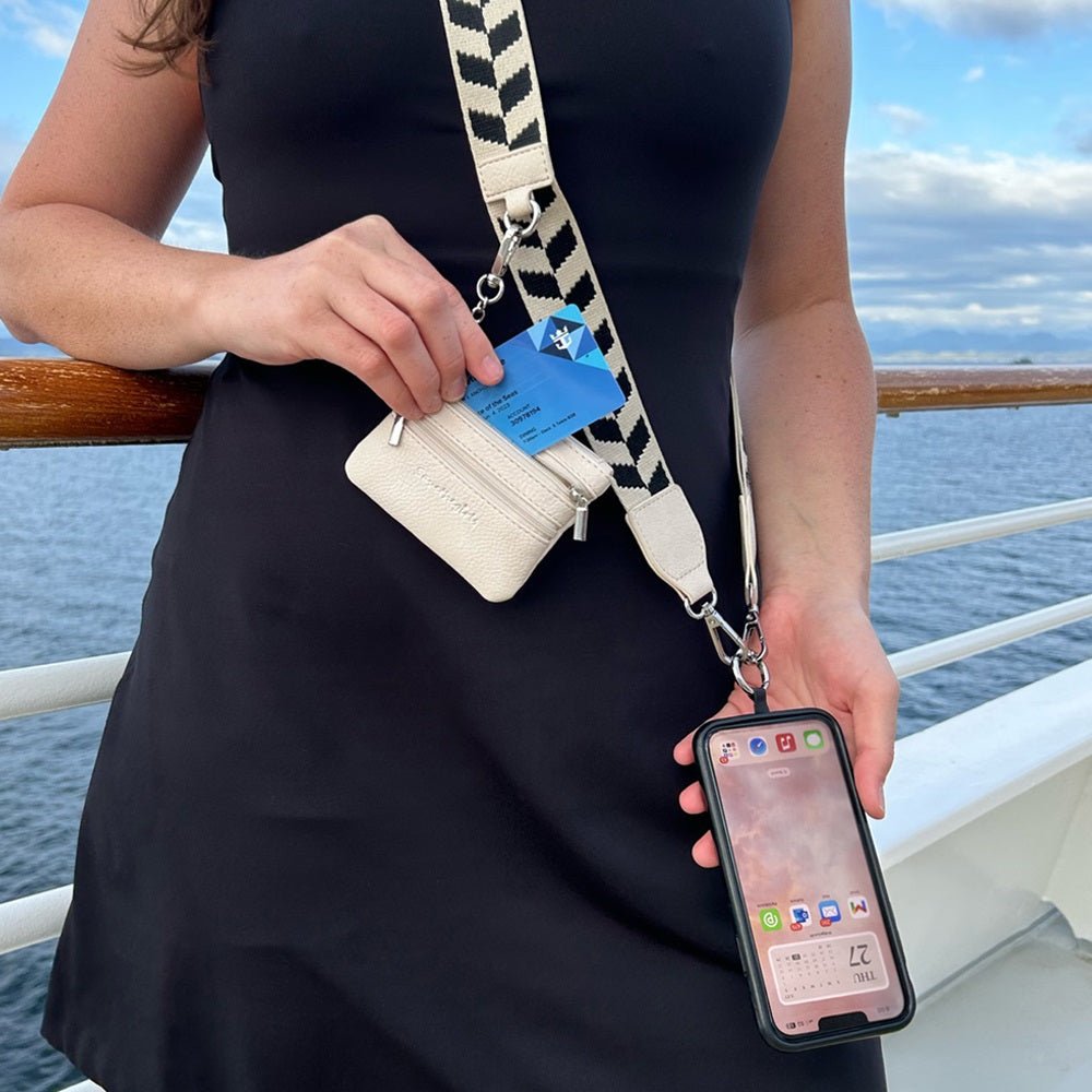 Clip & Go Strap w/Zippered Pouch Chevron La Vie Bien Clip & Go Strap w/Zippered Pouch Chevron