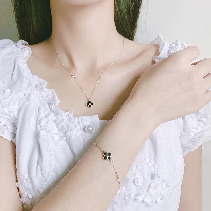 Clover Necklace Necklace La Vie Bien Clover Necklace