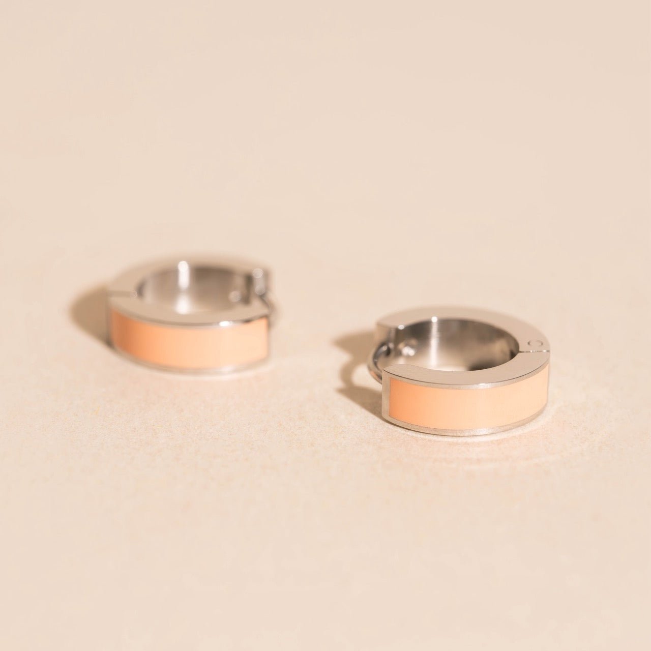 Color Chunky Huggie Hoop Earrings Earrings La Vie Bien Color Chunky Huggie Hoop Earrings