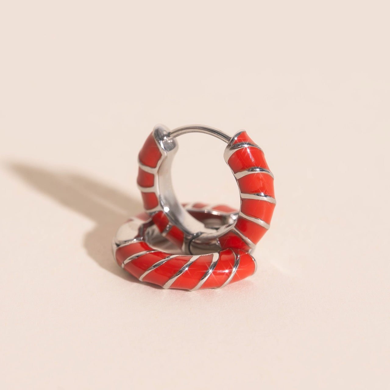 Color Chunky Rounded Huggie Hoop Earrings Earrings La Vie Bien Color Chunky Rounded Huggie Hoop Earrings