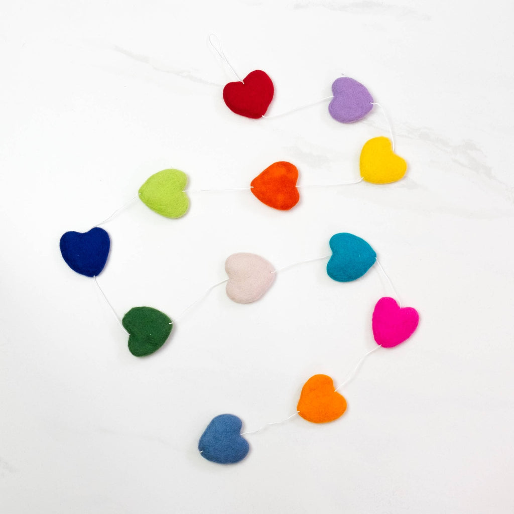 Colorful Felt heart Garland - Handmade Wall Décor - Multicolor Hearts for kid's room, nursery La Vie Bien Colorful Felt heart Garland - Handmade Wall Décor - Multicolor Hearts for kid's room, nursery