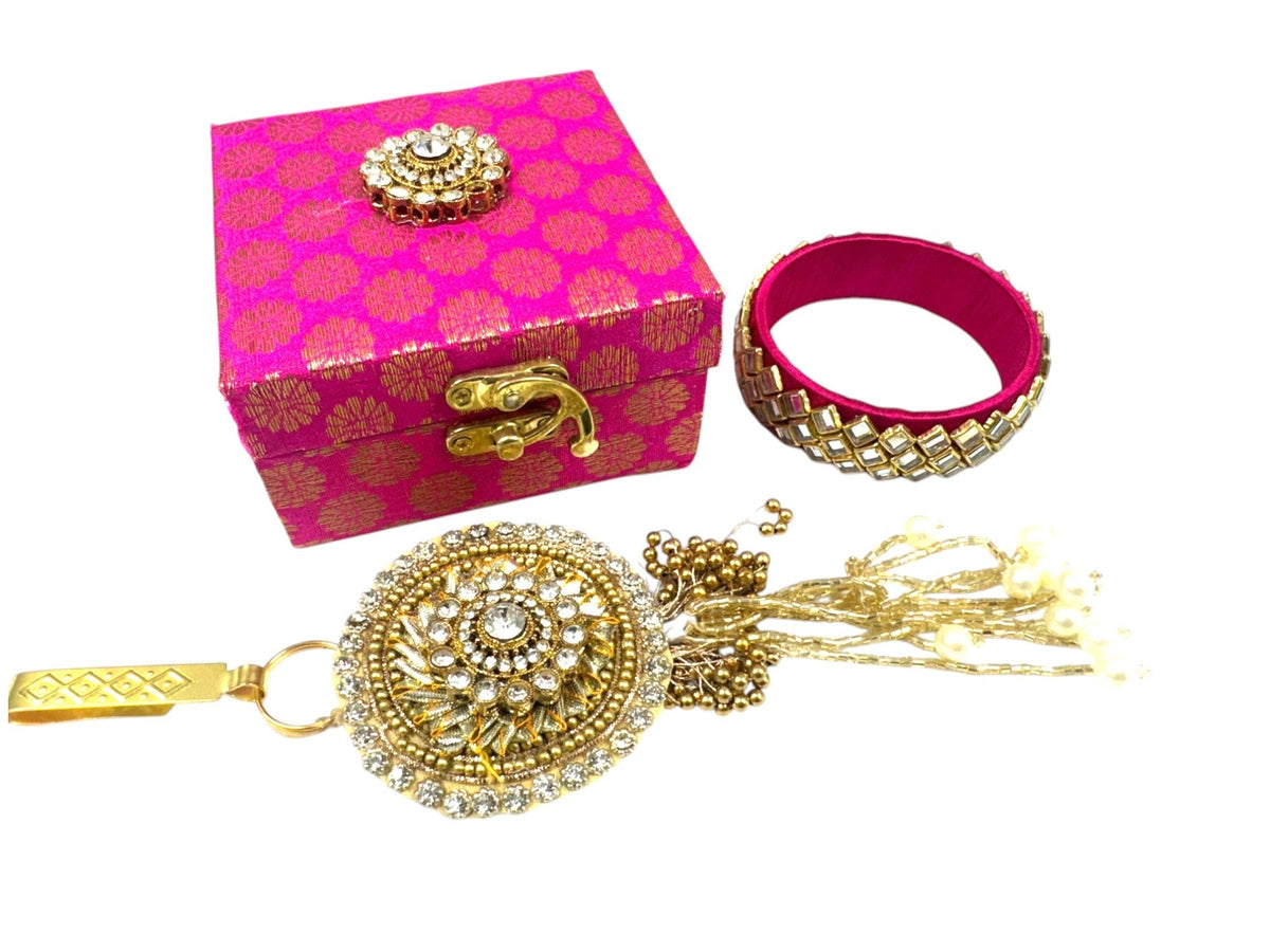 Combo of Kundan Bangle & Satka in Gift Box (Assorted) Favors & Return Gifts La Vie Bien Combo of Kundan Bangle & Satka in Gift Box (Assorted)