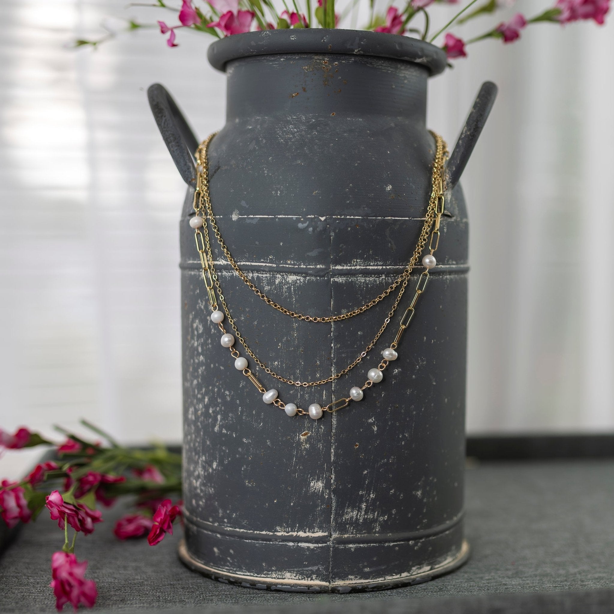 Coquette necklace Necklaces La Vie Bien Coquette necklace