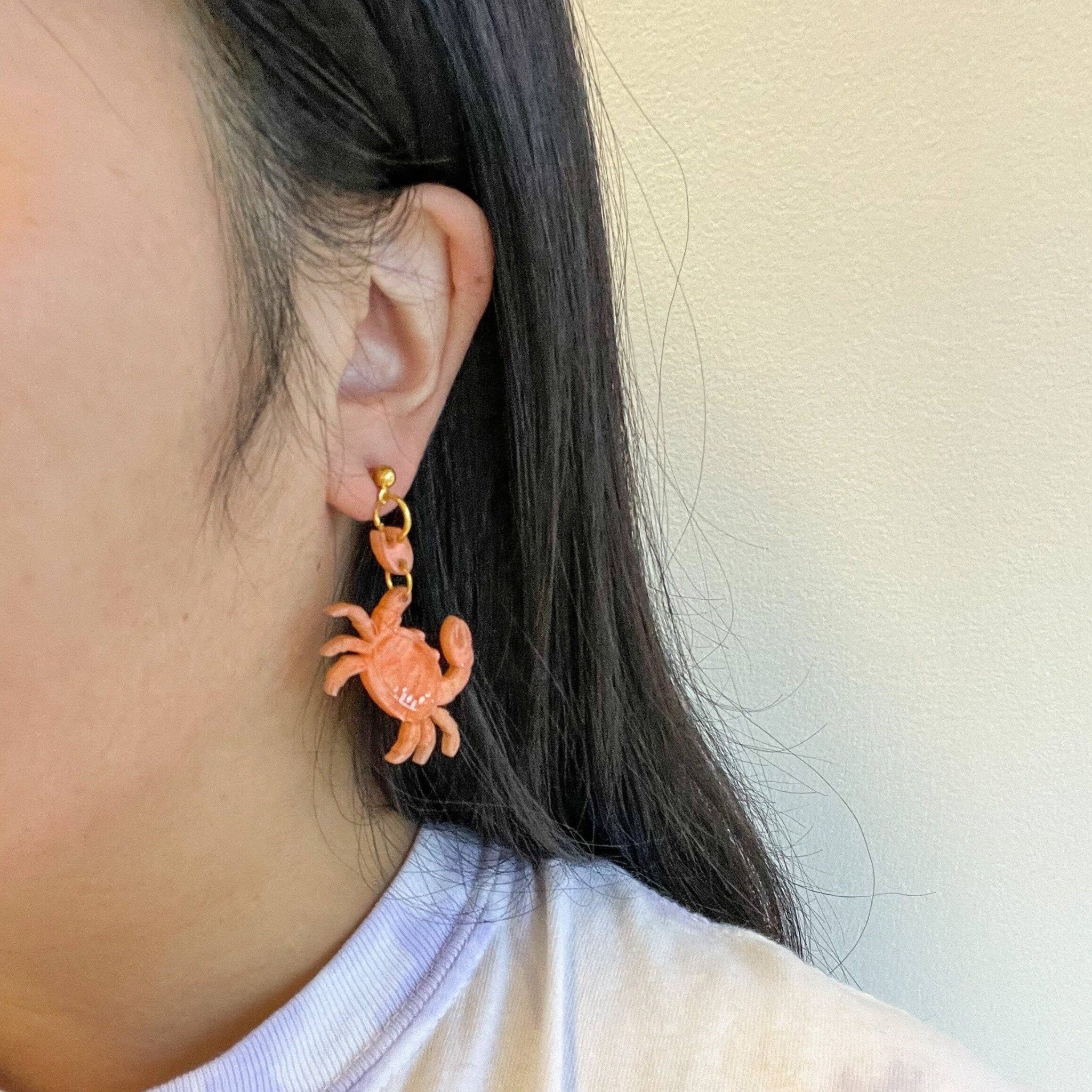 Crawling into Summer Crab Earrings Earrings La Vie Bien Crawling into Summer Crab Earrings