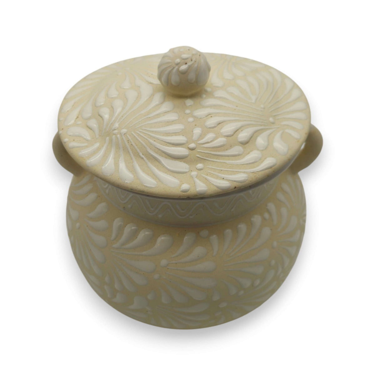 Cream Talavera Bean Pot with Lid | Handmade Mexican Clay Talavera Frijolero La Vie Bien Cream Talavera Bean Pot with Lid | Handmade Mexican Clay