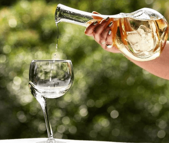Crooked Stem Wine Glass La Vie Bien Crooked Stem Wine Glass