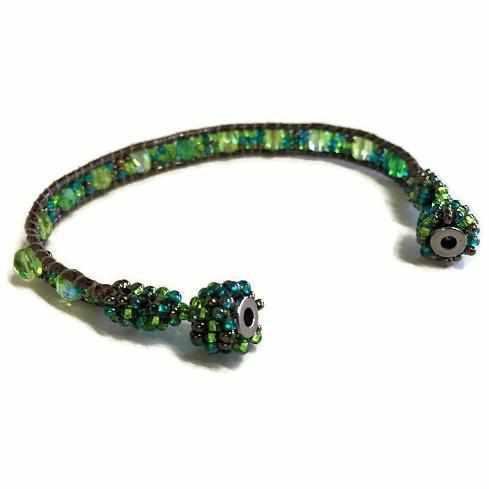 Cuero Bracelet with Magnetic Closure - Guatemala Bracelets La Vie Bien Cuero Bracelet with Magnetic Closure - Guatemala