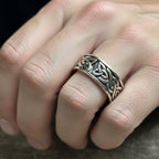 Dàil Celtic Ring in Sterling Silver Ring La Vie Bien Dàil Celtic Ring in Sterling Silver
